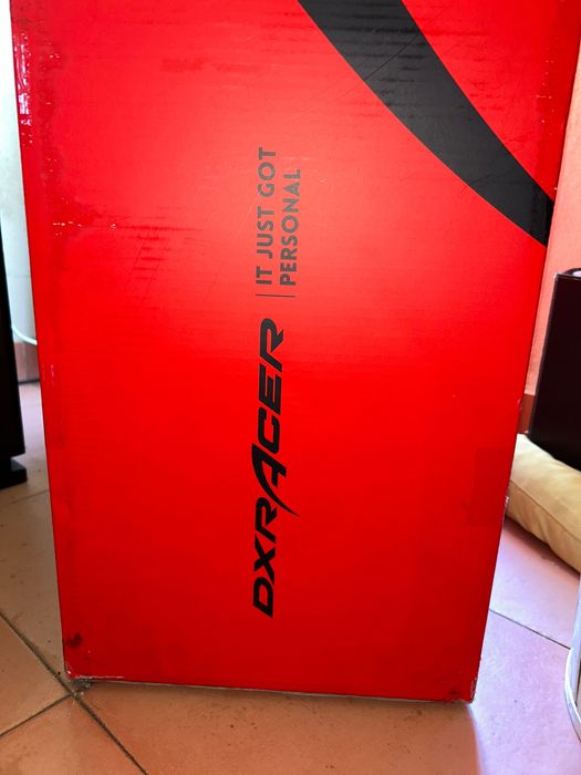 Cadeira Monster Gaming Chair V2 DXRacer