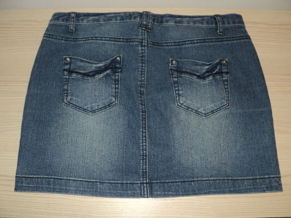 Spódnica jeansowa roz. 40 L
