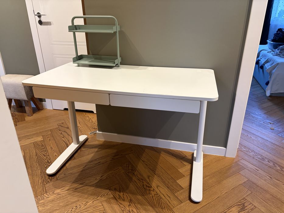 Biurko Ikea Relatera 117x60 cm