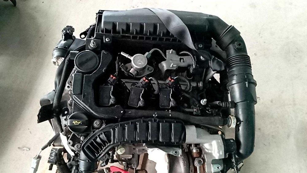 Motor Peugeot 2008   1.2i 110CV ref: HN05