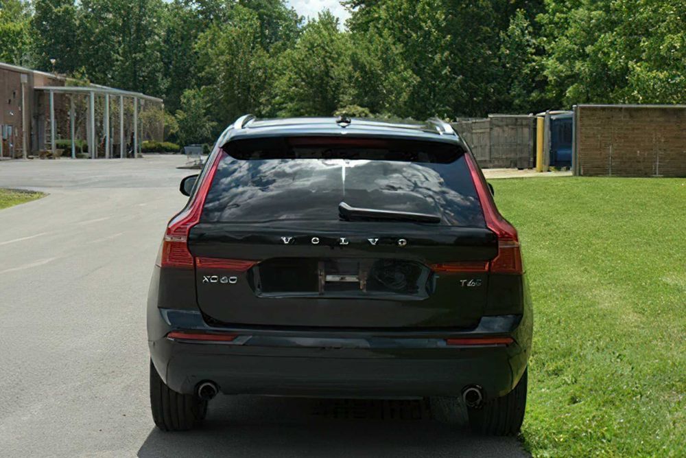 Volvo XC60 T6 Momentum      2019