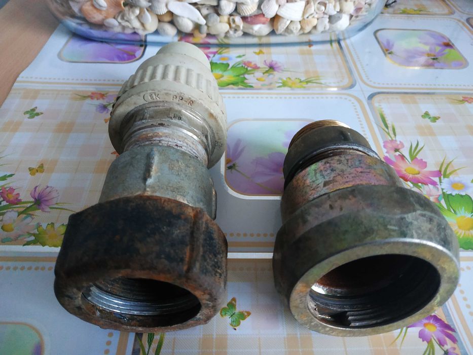 Обжимная муфта для труб стояков 2 штуки - одним лотом.