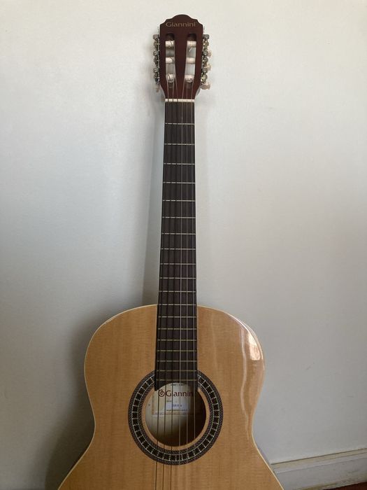 Guitarra giannini como nova