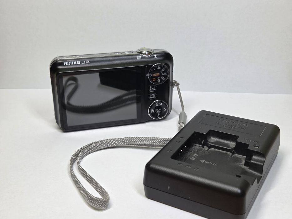 Fujifilm X100F （オマケあり） FUJIFILM X100F 美品（オマケあり） 【公式通販】