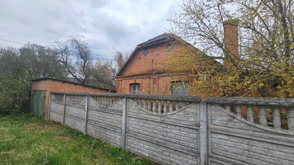 Продаж добротного будинку