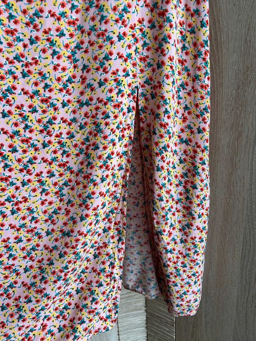 Sukienka w kwiaty // even&odd