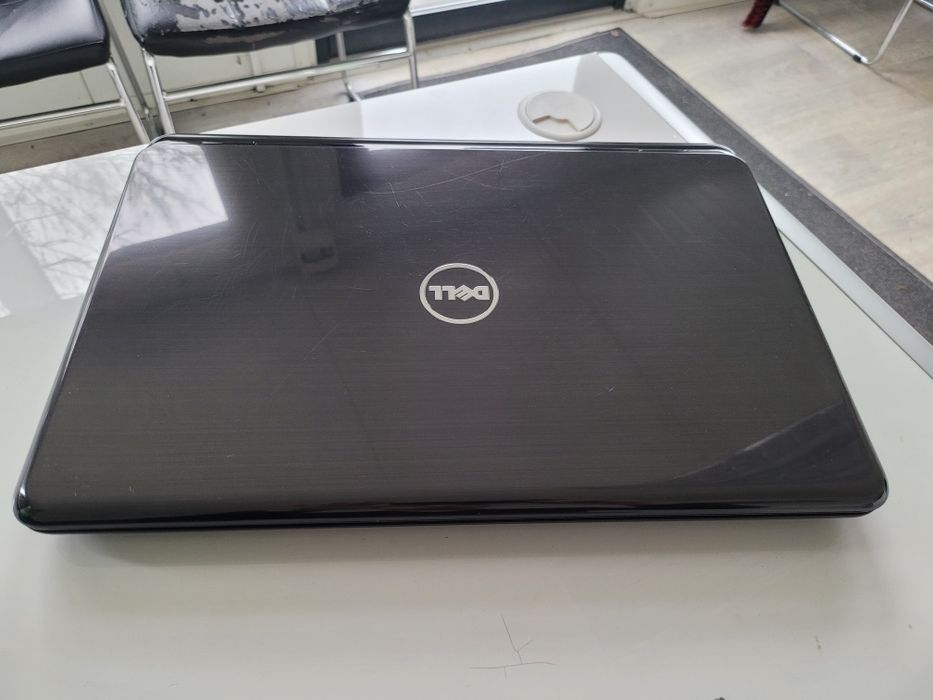 Laptop DELL Inspiron N7110 i3 4GB RAM