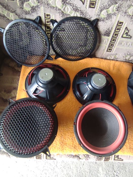 Динаміки Фентон 25 см в діаметрі