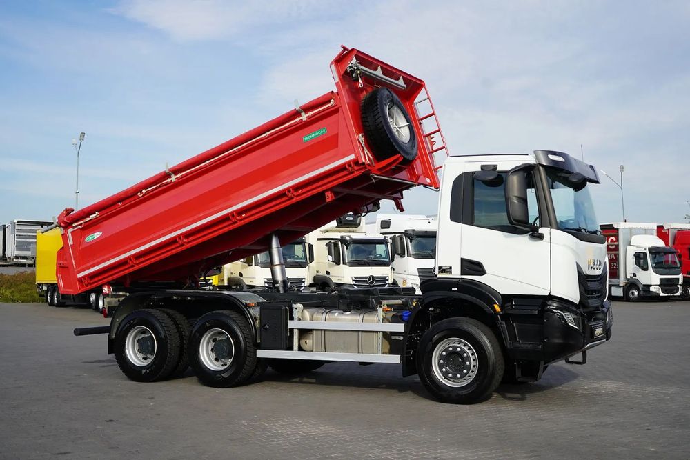 Iveco / X – WAY / 480 / E 6 / WYWROTKA / 6 X 4 / 12 000 KM / HYDROBURTA / JAK NOWY