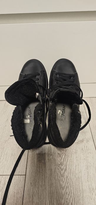Buty PUMA rozmiar 39 wkładka 25cm używane ocieplane