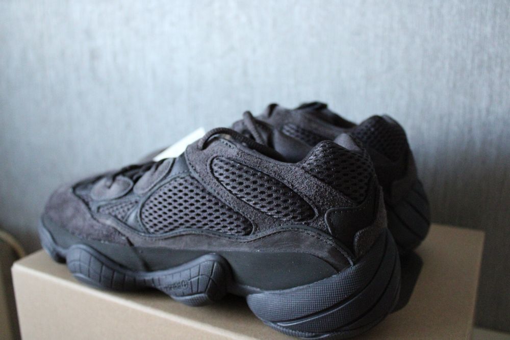 Ténis adidas Yeezy 500 Utility Black