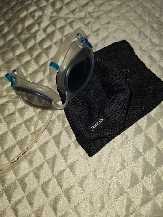 Czepki i okulary speedo męskie