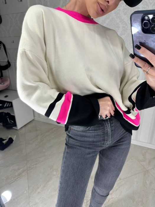 Стильний жіночий світшот зі смугами