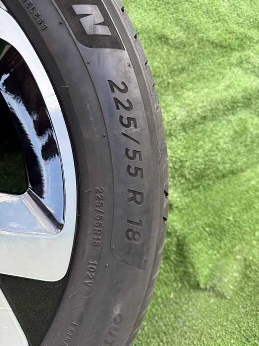 Резина Шини 225/55 R18 Michelin Primacy 4