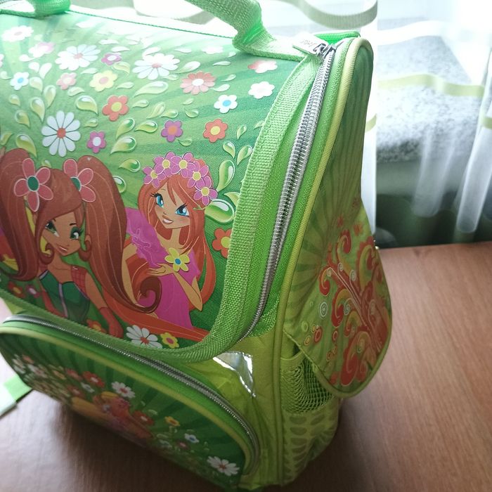 Портфель для дівчинки