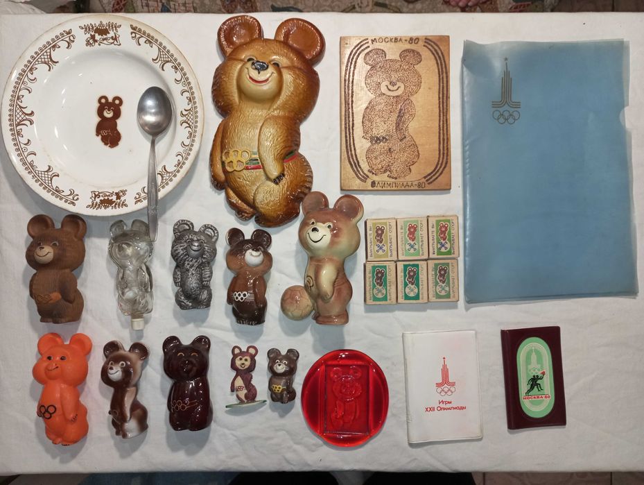 Настенные часы панно Мишка тарелка ложка Олимпиада 80 ссср