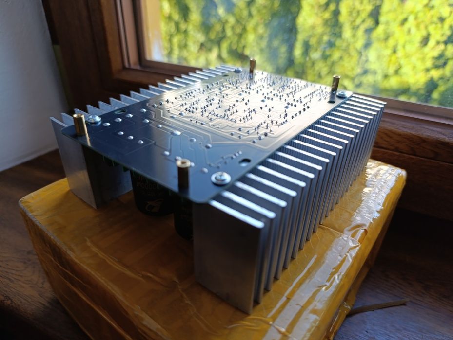 Wzmacniacz mocy.  2sa1943/2sc5200 Toshiba.