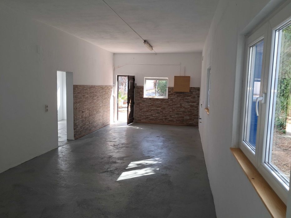 Odiaxere,Quinta 4440 m2 ,casa, horta, estábulos,300m lojas e Cafe