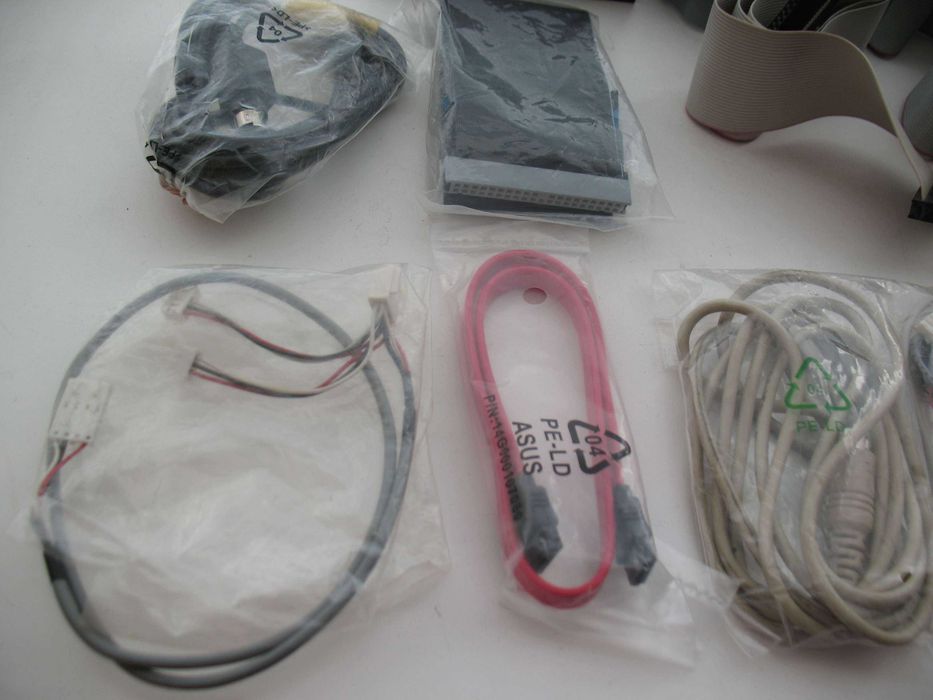 Продаю разные комплектующие для компъютеров(телефонов) и прочее