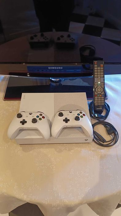 X-box One S, pady, plus gratisy