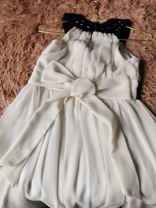 Випускне плаття (в молочному кольорі)