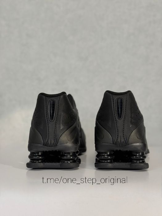 Nike Shox R4 (art. CW2626 003) оригінал!!!