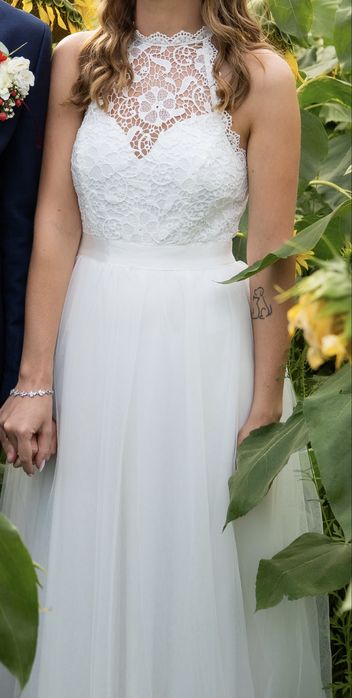 Suknia ślubna z koronką