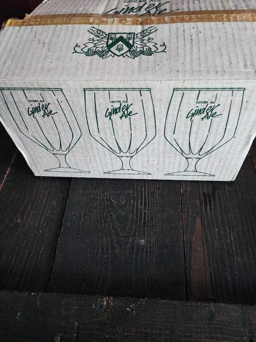 Duże kieliszki koniakówwki Ginder Ale Vintage 300 ml