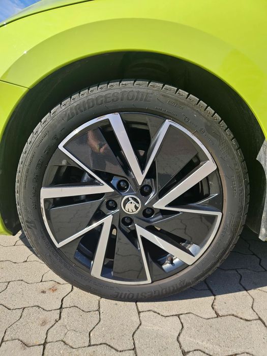 Skoda Octavia ŠKODA OCTAVIA SPORTLINE | Matrix LED |Virtual Cockpit | Winter Premium