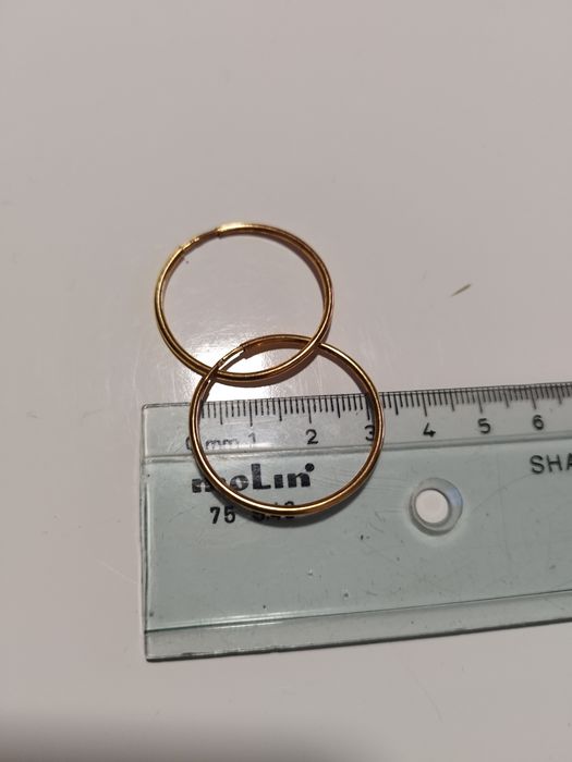 Argolas douradas em prata