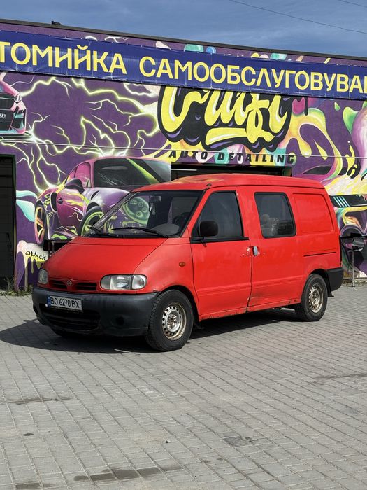 Продам Nisan Venetta