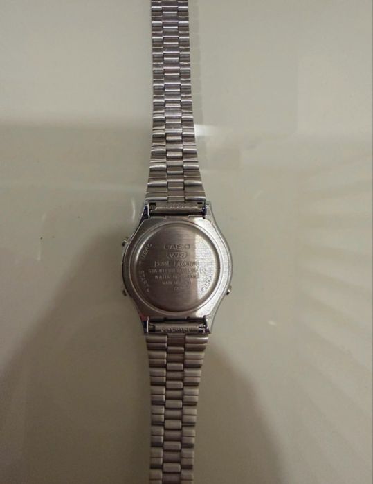 Relógio Casio Vintage Mini Prateado