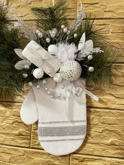 Новорічний оригінальний декор