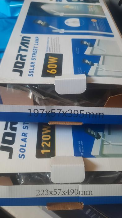 Focos led ip66 painel solar de 60 a 240w luz branca c/sensor e comando