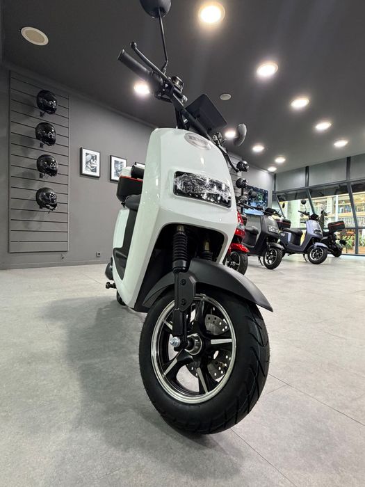 Moto eletrica 50km autonomia nova