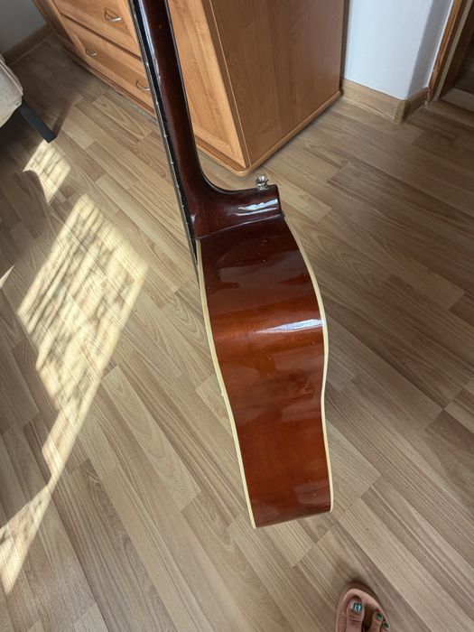 Gitara Yamaha akustyczna