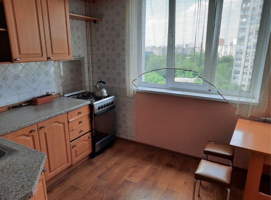 Продам 3х.кв.12/16 м. Научная. Сертификат