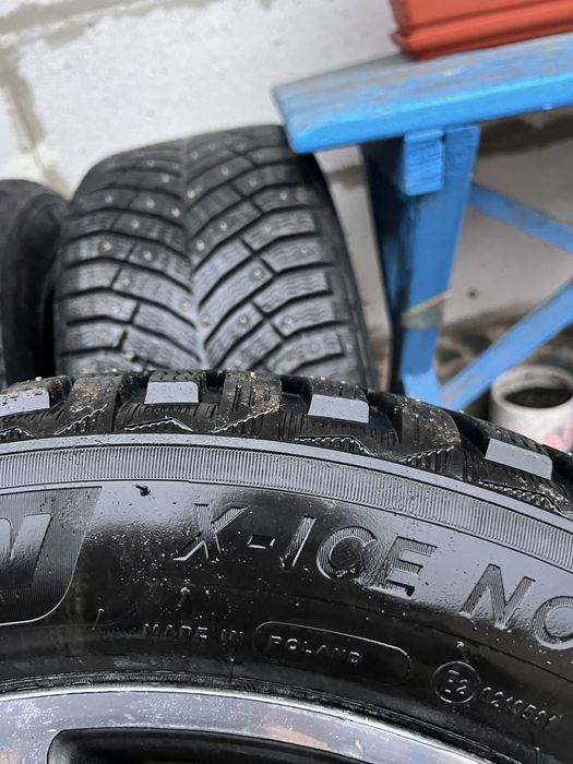 Резина michelin x-ice north 4 r18 245/50 2024 рік шип