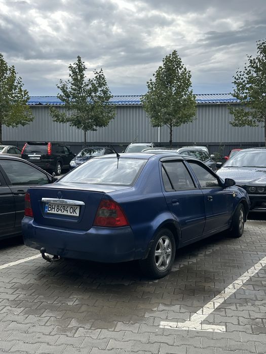 В продажу авто на кожен день Geely