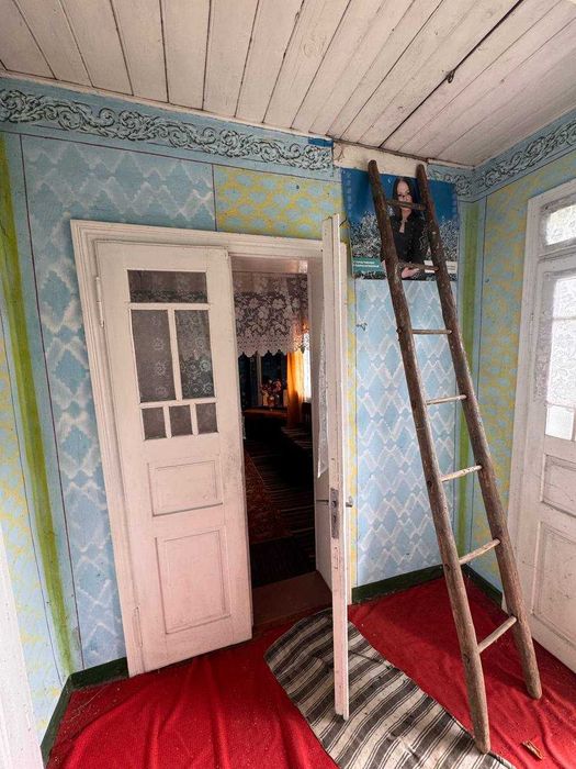 Продається старенький добротний будиночок у селі Горішні Шерівці