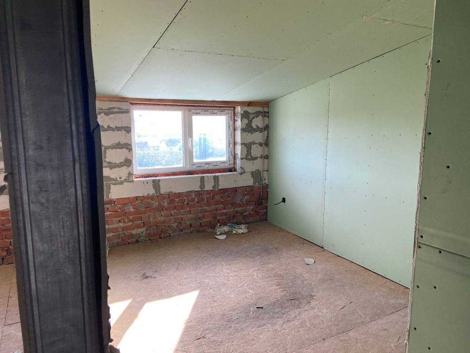 ПРОДАЖ/ ОБМІН 2-кімнатна квартира м. Зборів, вул. Миру 11.