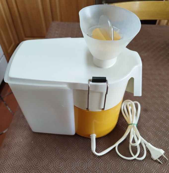 Centrifugador / Máquina sumos de frutas AEG (absolutamente como Nova)