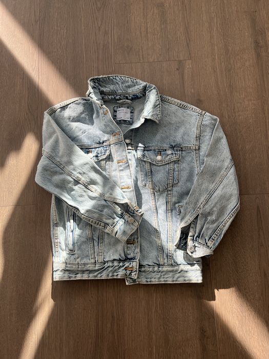 Джинсова куртка Bershka