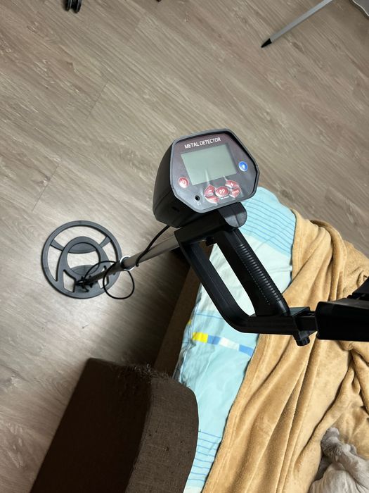 Продам металлоискатель новый