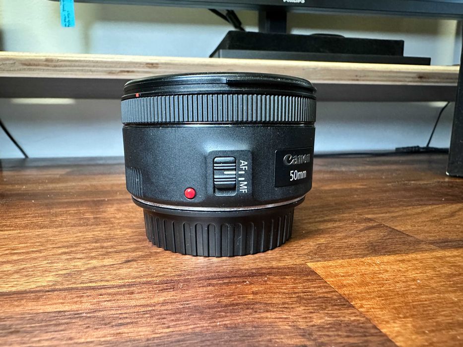 Canon EF 50mm - F/1.8 II