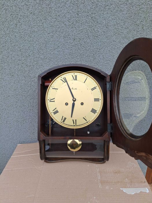 Zegar wiszący ścienny Mauthe