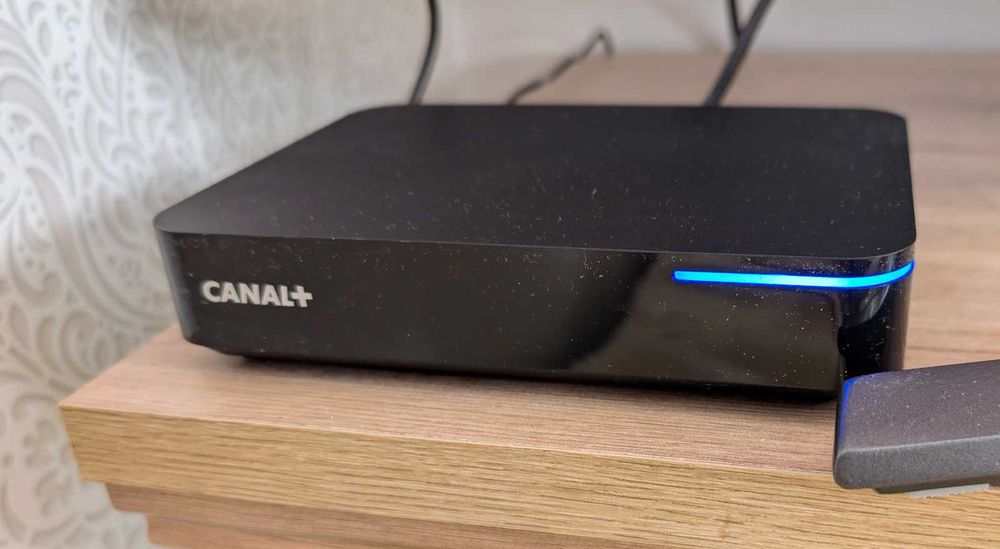 Telewizor Panasonic TH-42PV8P smart box Canal + za darmo