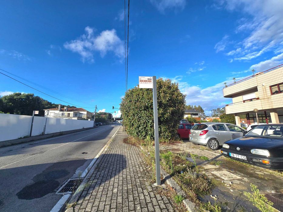 Escritório em Mozelos, a 2 min da estrada nacional