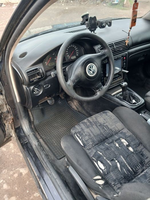 Продам авто фольксваген пассат б5 1.9       0671342012 дизель