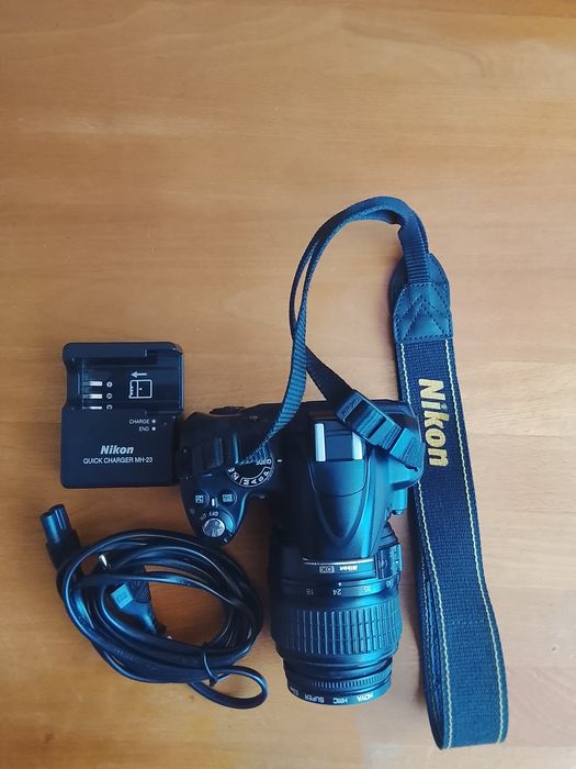 Дзеркальний фотоапарат Nikon D 3000